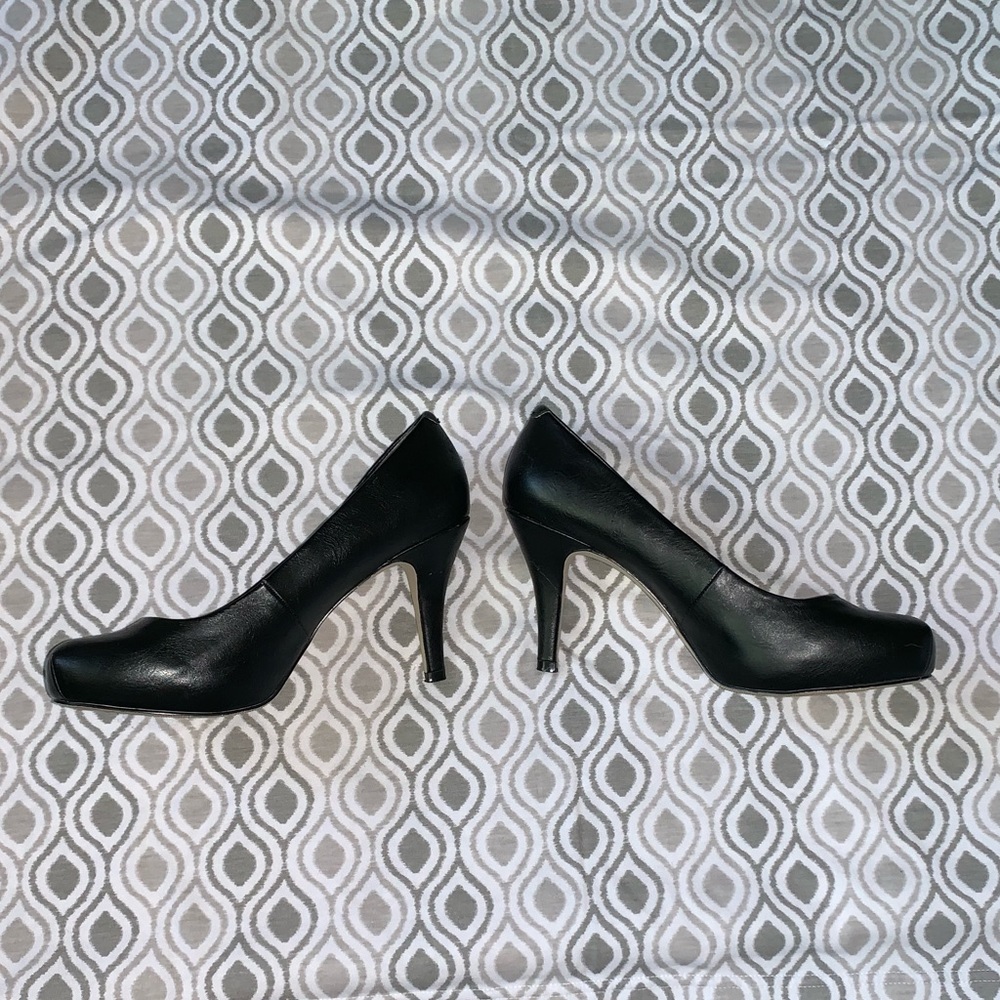 👠 madden girl Opaque Black Pumps